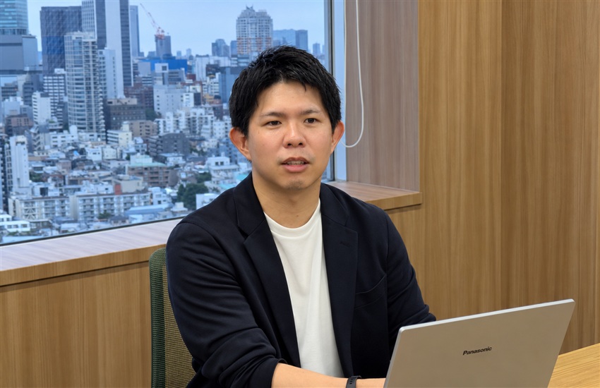 取材で話すサイボウズの南崎健太郎氏