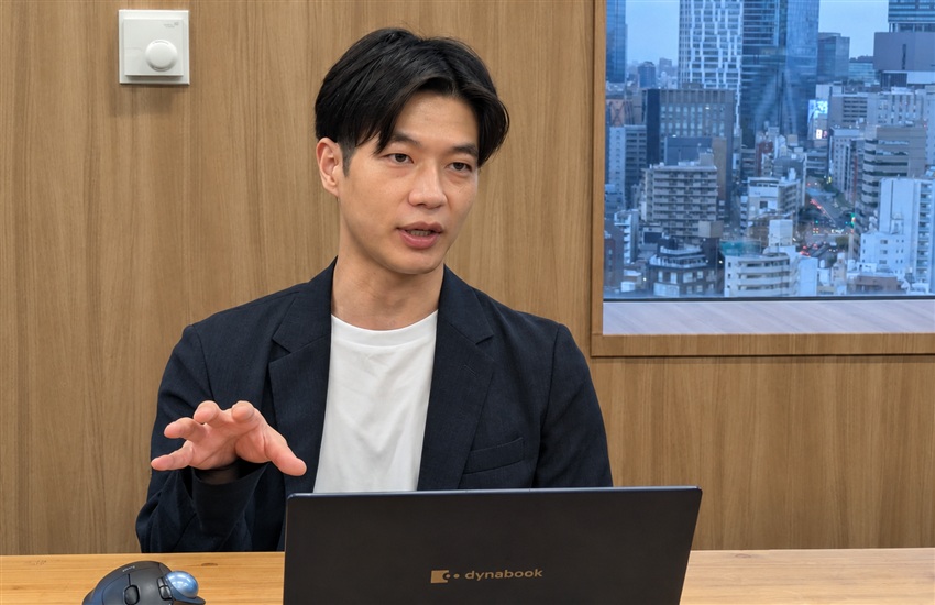 取材で話すアステリアの山脇宏夢